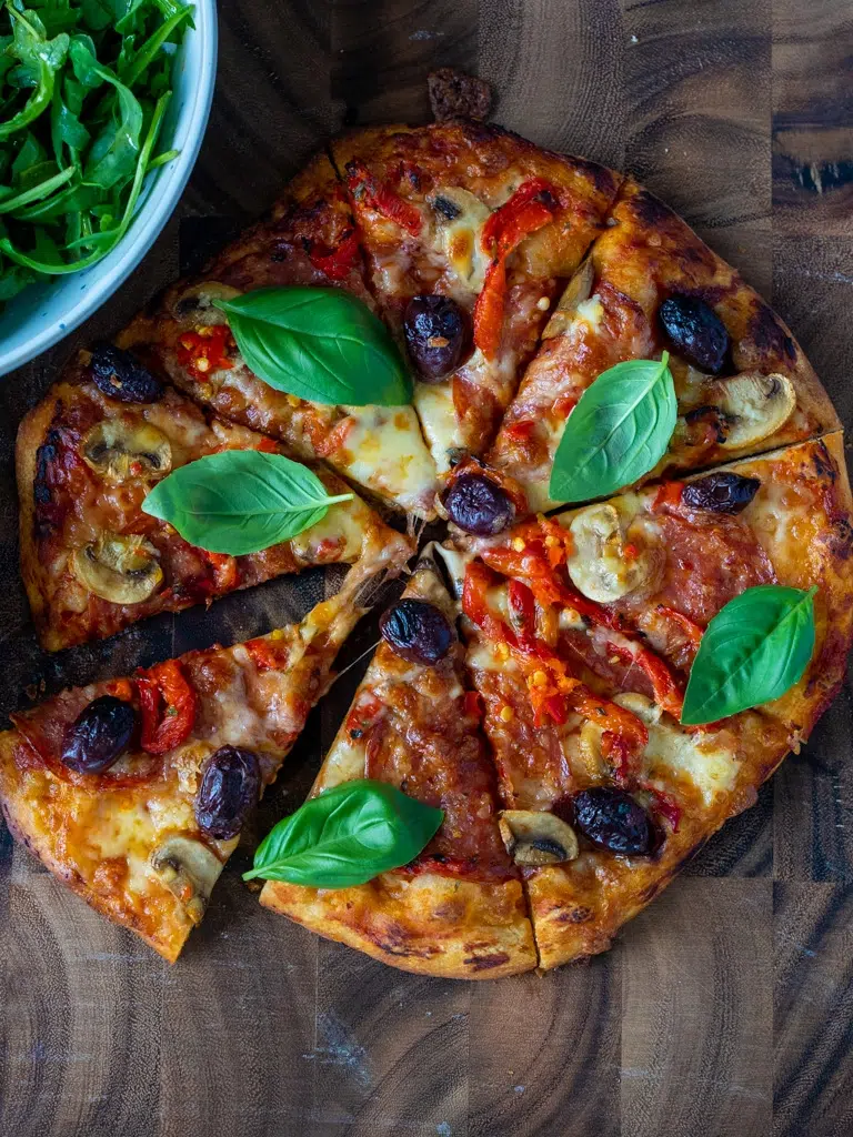 Mediterranean Pizza